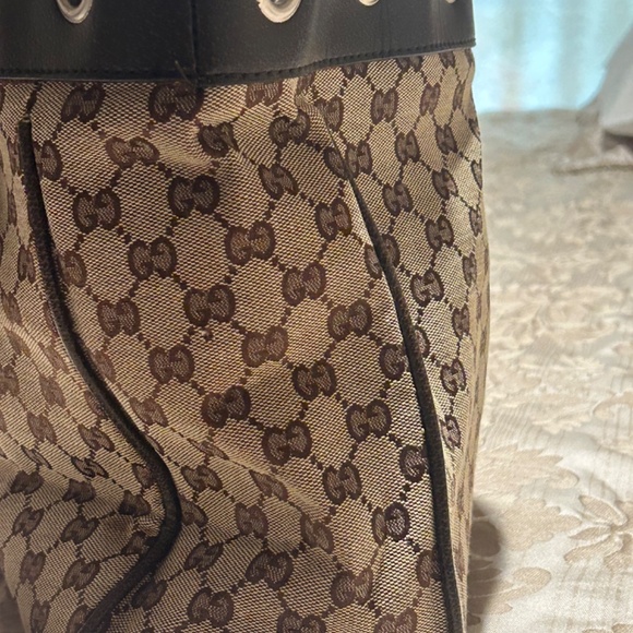 Gucci GG Canvas Tote Bag - Picture 11 of 12
